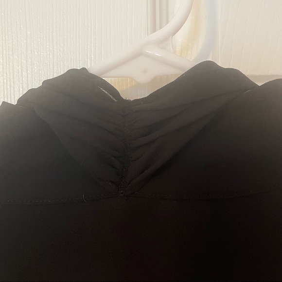 Black Vince Camuto Sleeveless Blouse with Attached Neck Accent - Picture 8 of 8